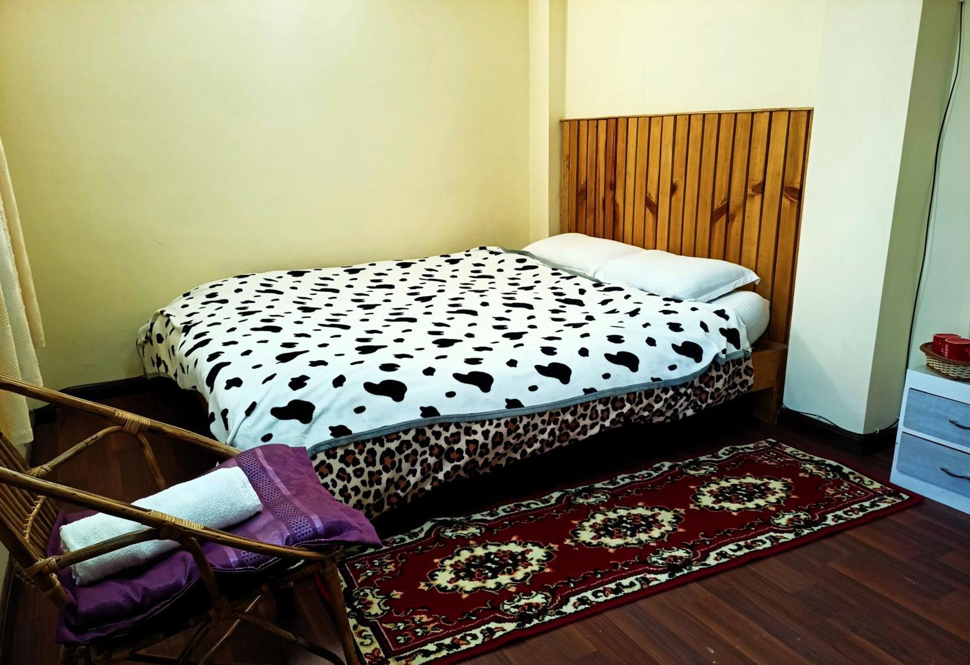 Nirvana Kuti Katmandú Habitación foto